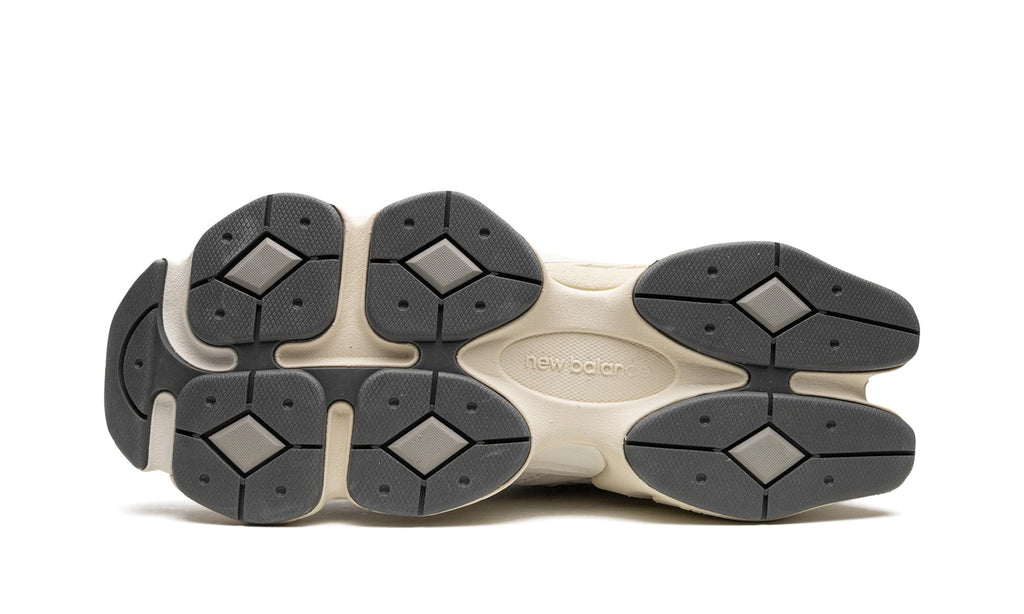 New Balance 9060 Sneakers – Off-White, Cream & Gray