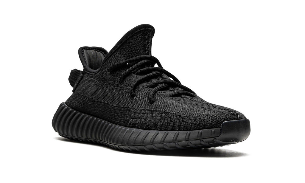 Yeezy 350 V2 Sneakers – Black (Copy)