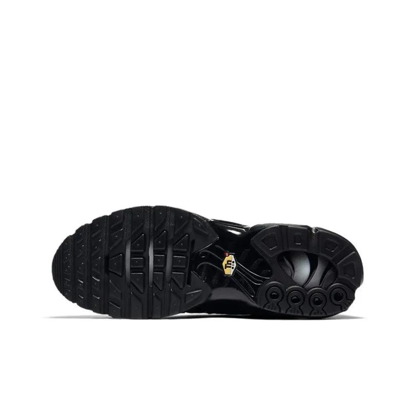 Nike Air Max Plus Sneakers – Triple Black